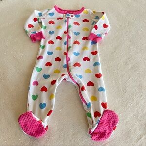 The Children’s Place Zip Front 100% Cotton Footed Sleeper Size 6-9 Mo Hearts